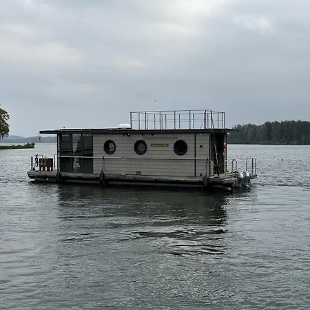 Hausboot Marieke Fuehrerscheinfrei Botel Schwerin (Mecklenburg-Vorpommern)